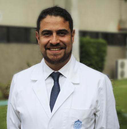 Dr. Álvaro Abarzúa A.