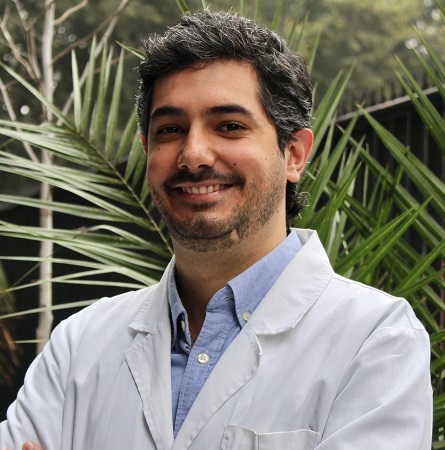Dr. Andrés Rosenbaum F.