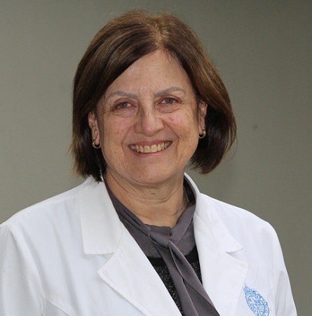 Dra. María Rosario Moore V.