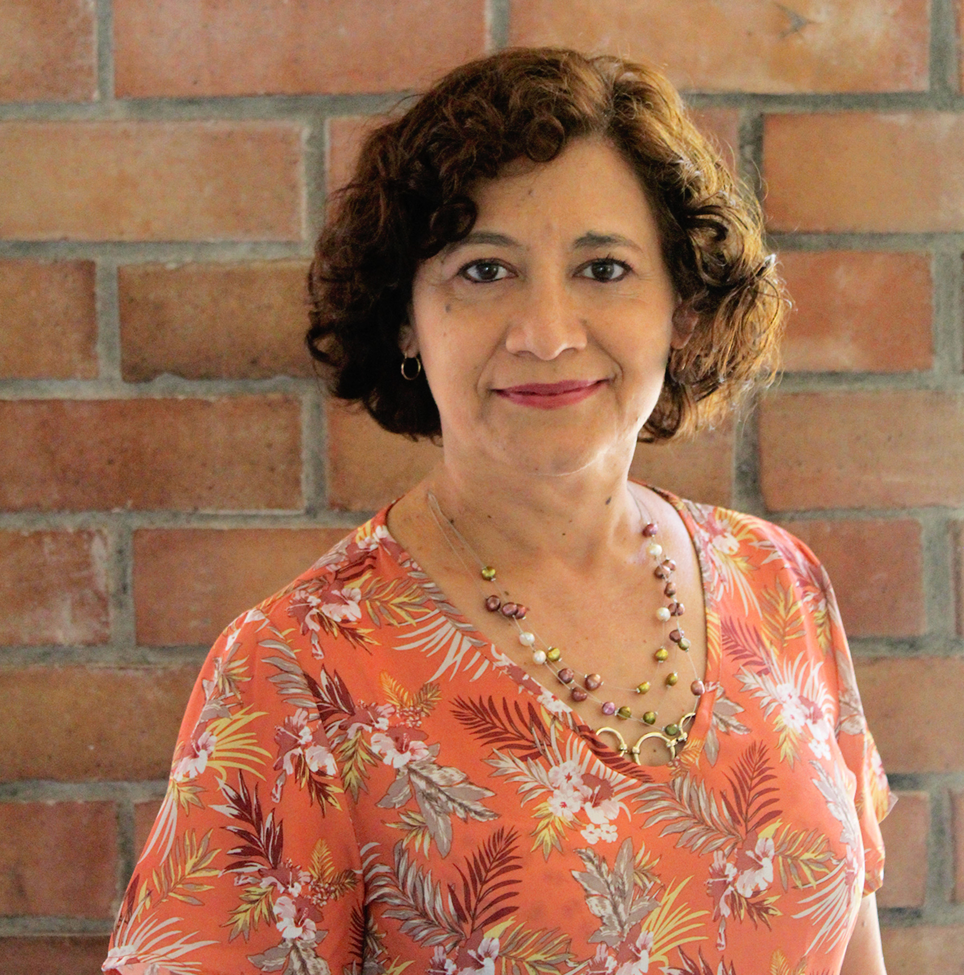 Rosa Ana Navarrete B.