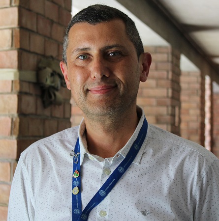 Dr. Claudio Nazar J.