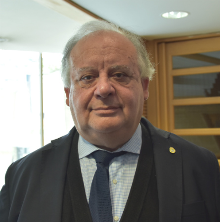 Dr. Gabriel Bastías S.