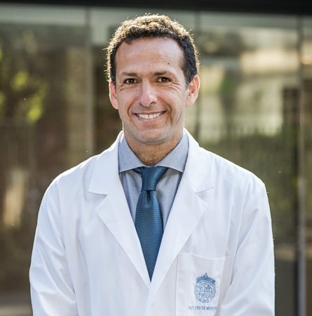 Dr. Pablo Villanueva G.